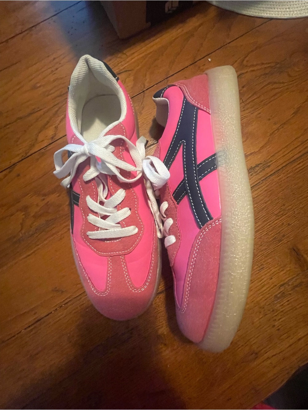 Women’s Pink Lace-Up Sneakers with Navy Accent